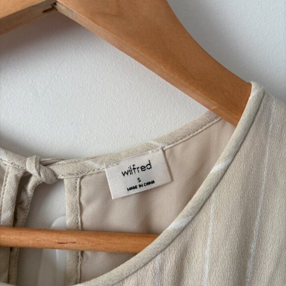 Aritzia Wilfred Fleurette Ruffled Wide Leg Jumpsuit Striped Cream Size Small - Picture 8 of 9